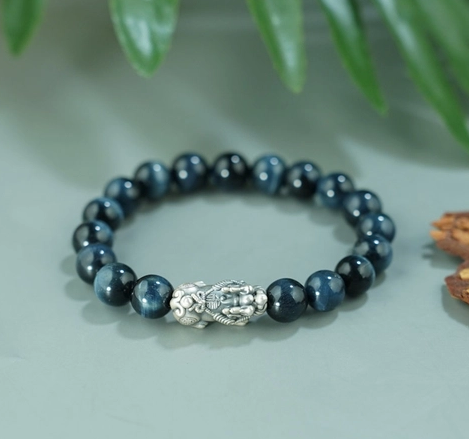 Natural dark blue stone bracelet 